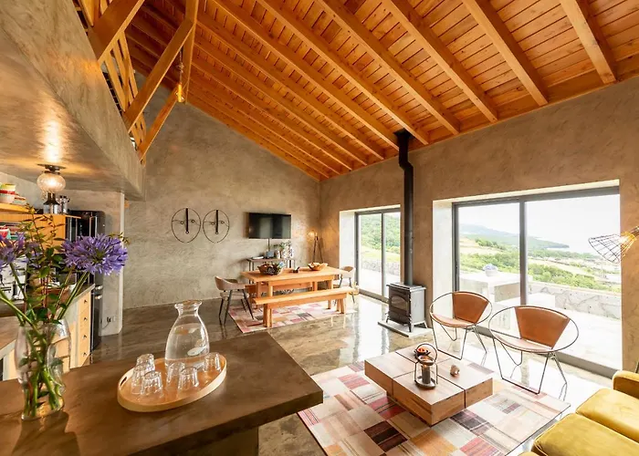 בית נופש Rosa Cha *